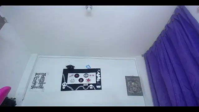 Snapshot of pinky_violeta chatting on 09.21.25 pinky violeta online show from 09.21.25