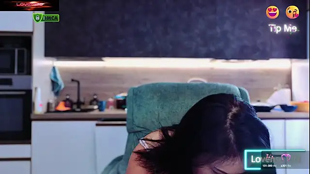 Katniss K online show from 09.11.25