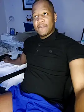 Snapshot of _MAC24k chatting on 02.14.26 MAC24k online show from 02.14.26