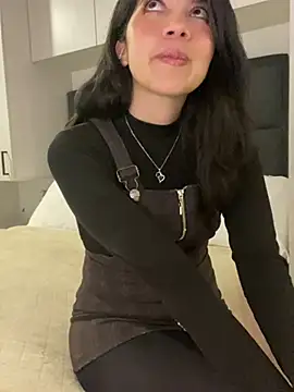 Snapshot of saori_10 chatting on 12.25.24 saori 10 online show from 12.25.24