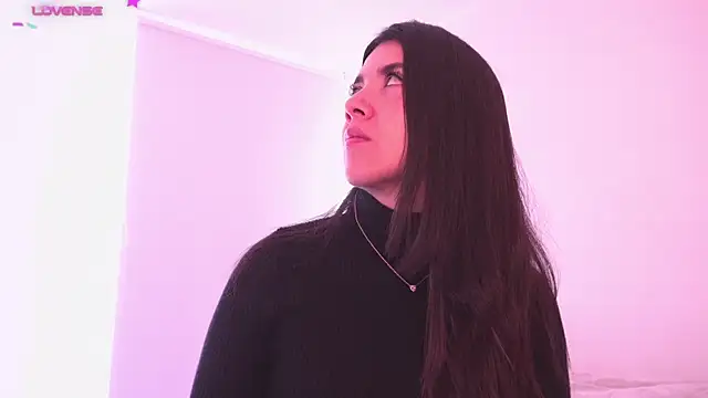 Snapshot of saori_10 chatting on 10.01.25 saori 10 online show from 10.01.25