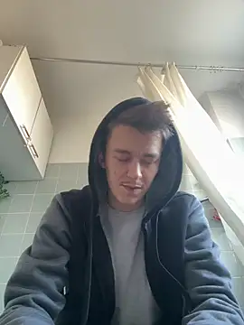 Toyjungee online show from 01.03.25