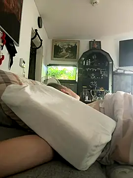 Toyjungee online show from 09.17.25