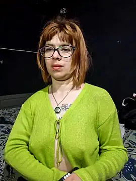 Snapshot of Carlafoxxx chatting on 10.20.25 Carlafoxxx online show from 10.20.25