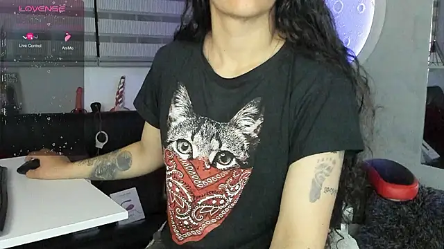 natasha logan  online show from 03.03.26