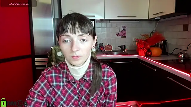 TayanaJons online show from 11.20.25