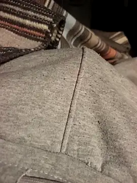 Freezing Duck online show from 12.18.25