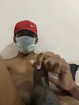 Snapshot of YomalBBC chatting on 02.05.25 YomalBBC online show from 02.05.25