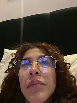 Snapshot of crystal_bunny7 chatting on 02.12.25 crystal bunny7 online show from 02.12.25