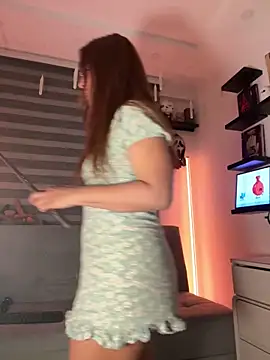 Snapshot of crystal_bunny7 chatting on 09.10.25 crystal bunny7 online show from 09.10.25