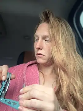 GoldenFlameGoddess online show from 04.01.26