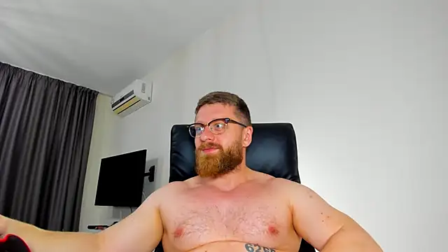 Snapshot of Findom_guy chatting on 05.13.26 Findom guy online show from 05.13.26