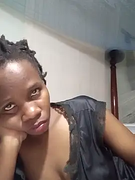 Queentesi online show from 02.28.25