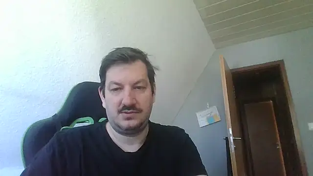 Snapshot of Golffahrer1982 chatting on 05.23.26 Golffahrer1982 online show from 05.23.26