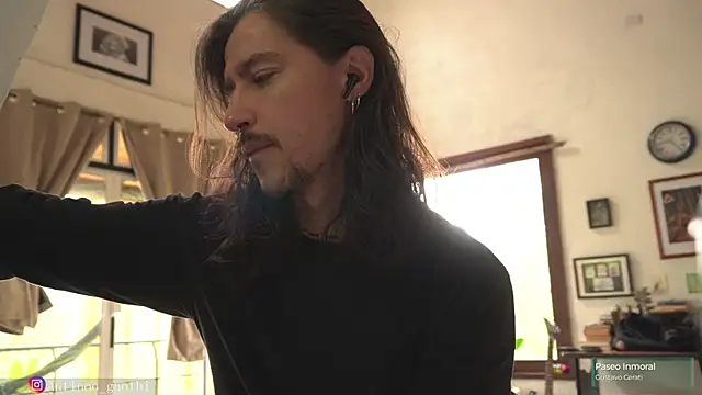 Snapshot of Antinoo_Gnothi chatting on 12.31.24 Antinoo Gnothi online show from 12.31.24