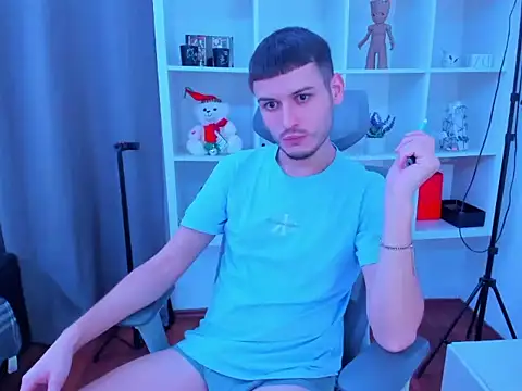 andboyfor6 online show from 12.22.25