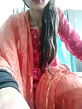 Snapshot of Noor_Darliing chatting on 01.12.25 Noor Darliing online show from 01.12.25