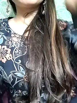 Snapshot of Noor_Darliing chatting on 02.15.25 Noor Darliing online show from 02.15.25