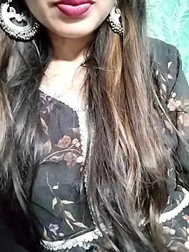 Snapshot of Noor_Darliing chatting on 02.19.25 Noor Darliing online show from 02.19.25