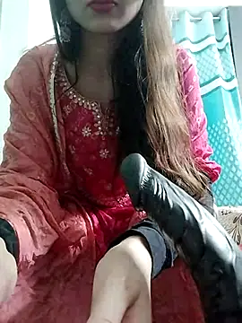 Snapshot of Noor_Darliing chatting on 02.28.25 Noor Darliing online show from 02.28.25