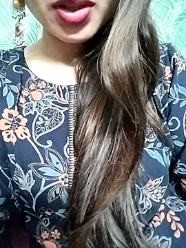 Snapshot of Noor_Darliing chatting on 03.08.25 Noor Darliing online show from 03.08.25