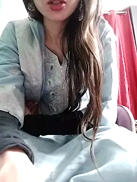 Snapshot of Noor_Darliing chatting on 03.11.25 Noor Darliing online show from 03.11.25