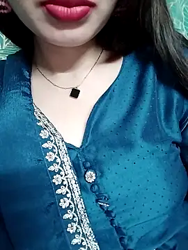 Snapshot of Noor_Darliing chatting on 04.18.26 Noor Darliing online show from 04.18.26