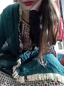 Snapshot of Noor_Darliing chatting on 04.25.26 Noor Darliing online show from 04.25.26