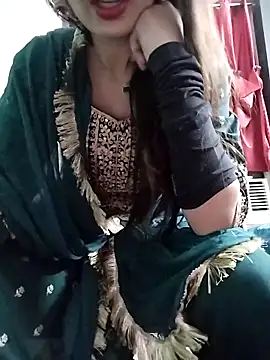 Snapshot of Noor_Darliing chatting on 05.04.26 Noor Darliing online show from 05.04.26