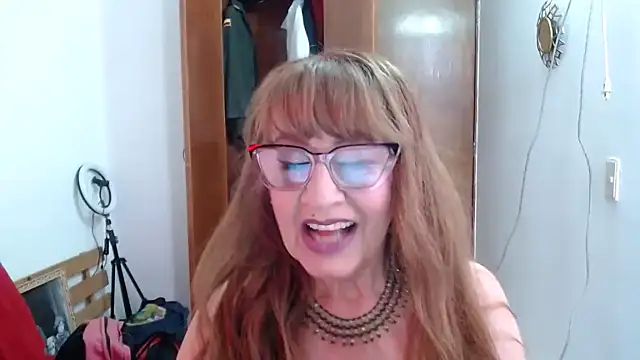 Snapshot of KarimaSarabe chatting on 06.05.26 KarimaSarabe online show from 06.05.26