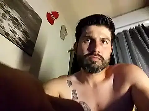 Snapshot of hotraillX chatting on 03.23.25 hotraillX online show from 03.23.25