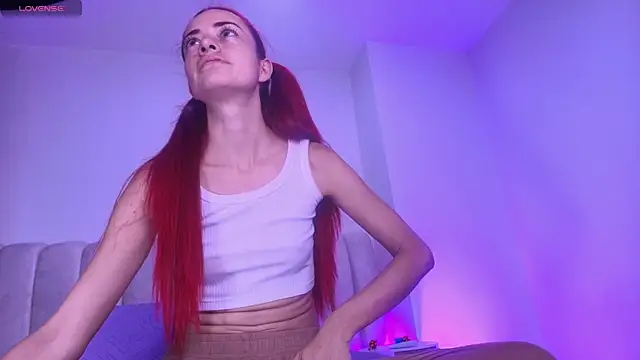 Snapshot of _sex_mia chatting on 11.26.25 sex mia online show from 11.26.25