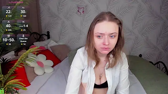 Linda Bryant online show from 03.12.26