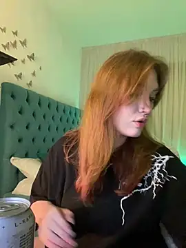  Chlo  e online show from 02.19.25