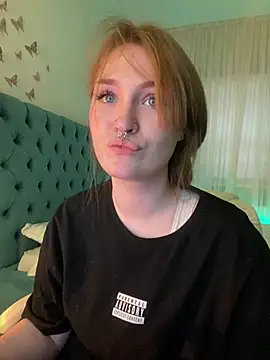  Chlo  e online show from 03.01.25