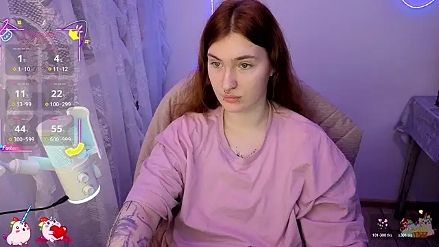  Chlo  e online show from 12.04.25