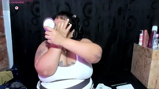 Snapshot of Sofie-Storm chatting on 06.21.26 Sofie-Storm online show from 06.21.26