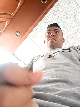 Diego leon27 online show from 09.26.25