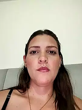 Mia Hampton online show from 03.19.25