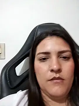 Mia Hampton online show from 10.31.25