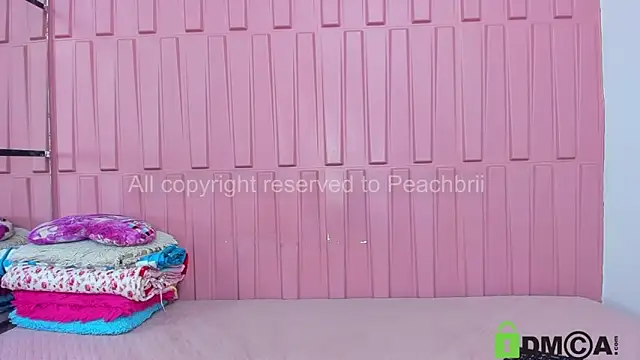 Briana Wells  online show from 09.08.25