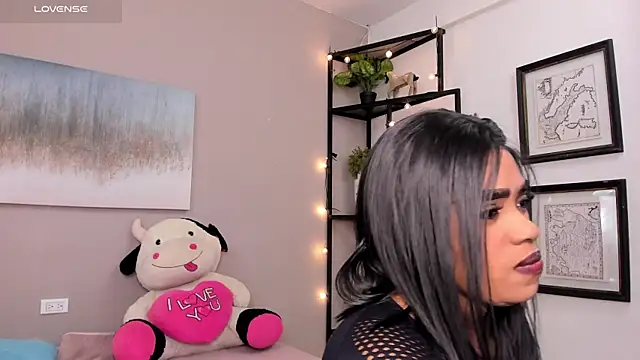 Briana Wells  online show from 03.29.26