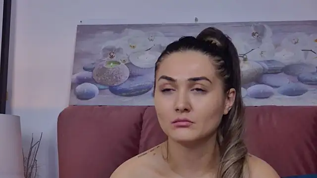 Snapshot of NicolLopeze chatting on 02.23.25 NicolLopeze online show from 02.23.25