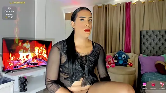 Samra Naugthy online show from 04.18.26