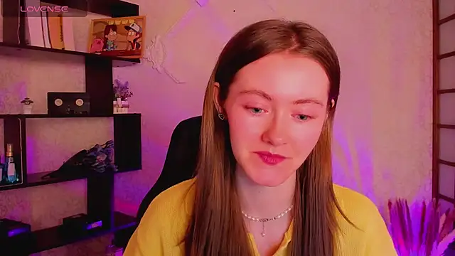 KateCuddle online show from 01.13.25