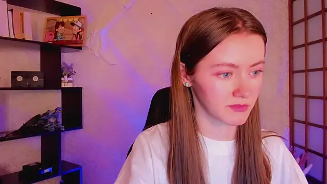 KateCuddle online show from 01.14.25