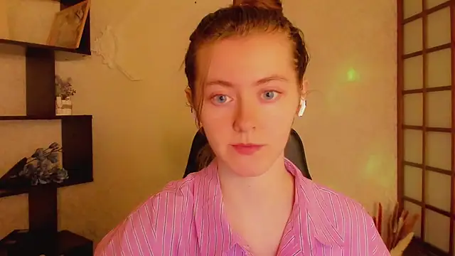 KateCuddle online show from 03.11.25