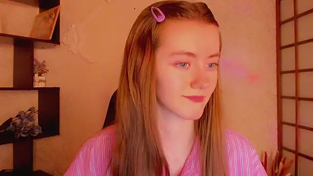 KateCuddle online show from 03.11.25