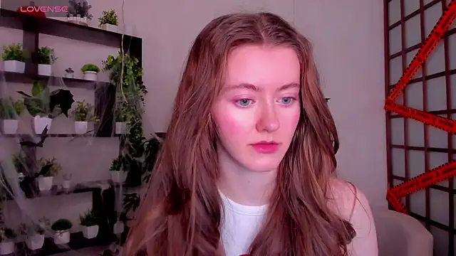 KateCuddle online show from 10.28.25