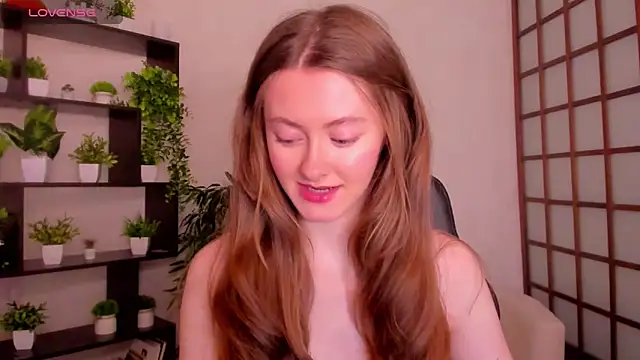 KateCuddle online show from 11.28.25